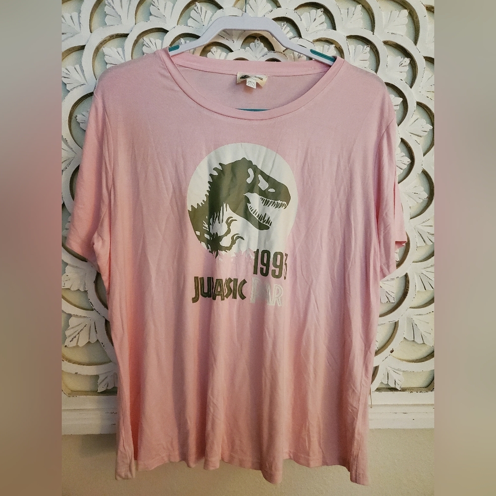 NWT Official Licensed Jurassic Park T-shirt x Unique Vintage Collaborati…